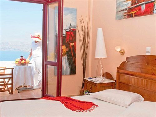 Atlantida Holiday Club Hotel อาโกรตีรี ภายนอก รูปภาพ