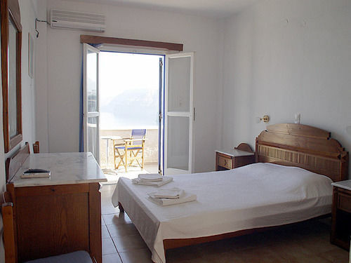 Atlantida Holiday Club Hotel อาโกรตีรี ภายนอก รูปภาพ